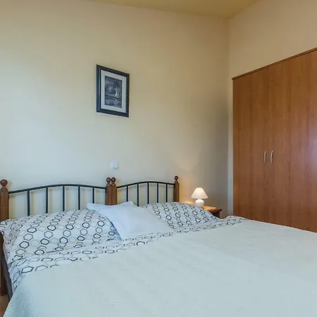 Two-bedroom In Žbandaj