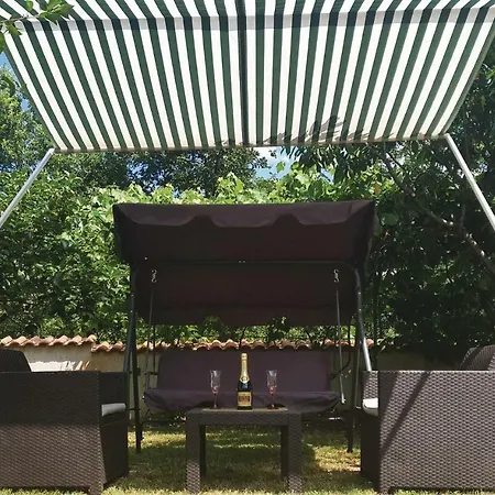 Two-bedroom In Žbandaj