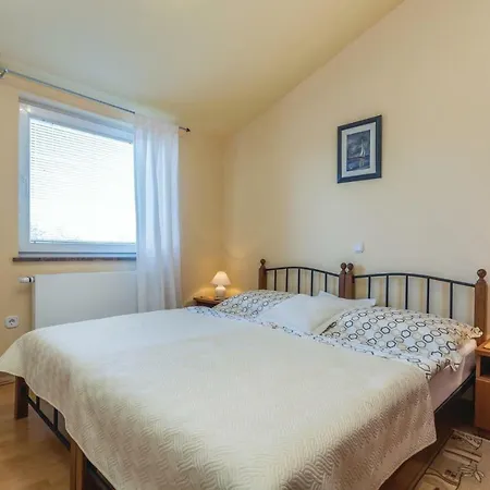Appartamento Two-bedroom In Žbandaj